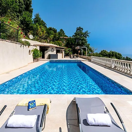 Villa Casa-papillon De Luxe Avec Piscine