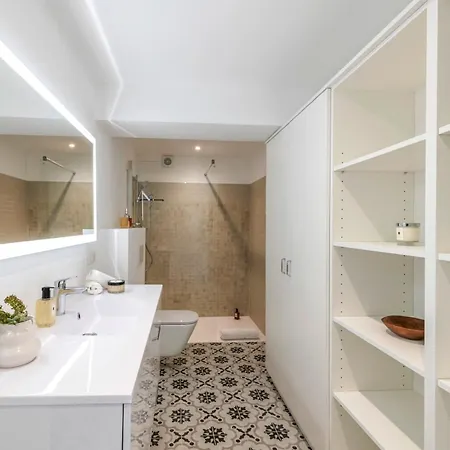 Casa-papillon De Luxe Avec Piscine *