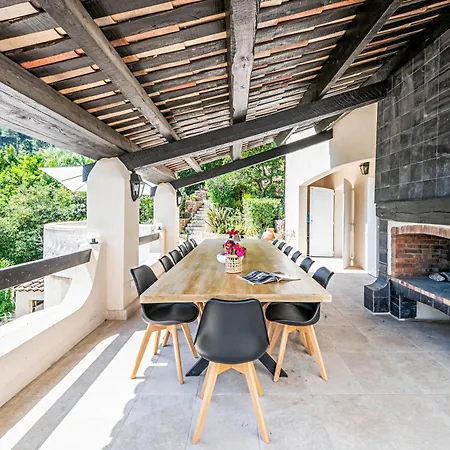Casa-papillon De Luxe Avec Piscine